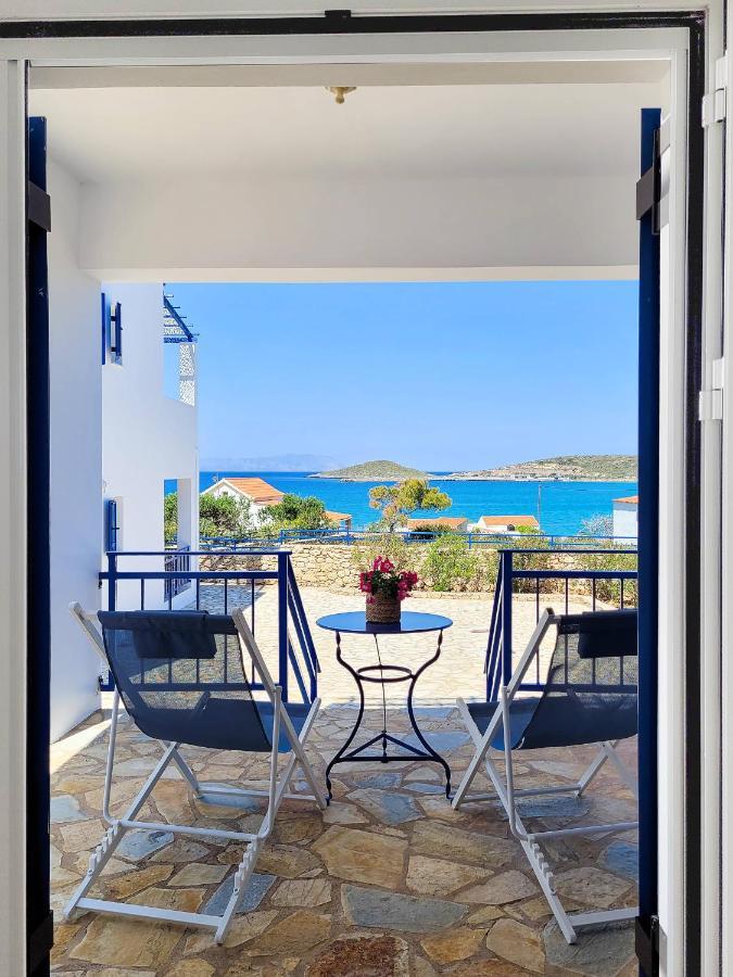 Sempreviva Sea Houses Diakofti Exterior photo